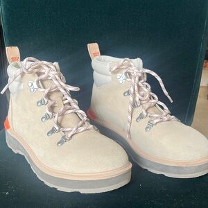 Women's Beige Hiking Boots